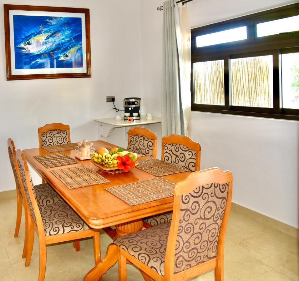 Hotel La Petite Maison And Sea Splash