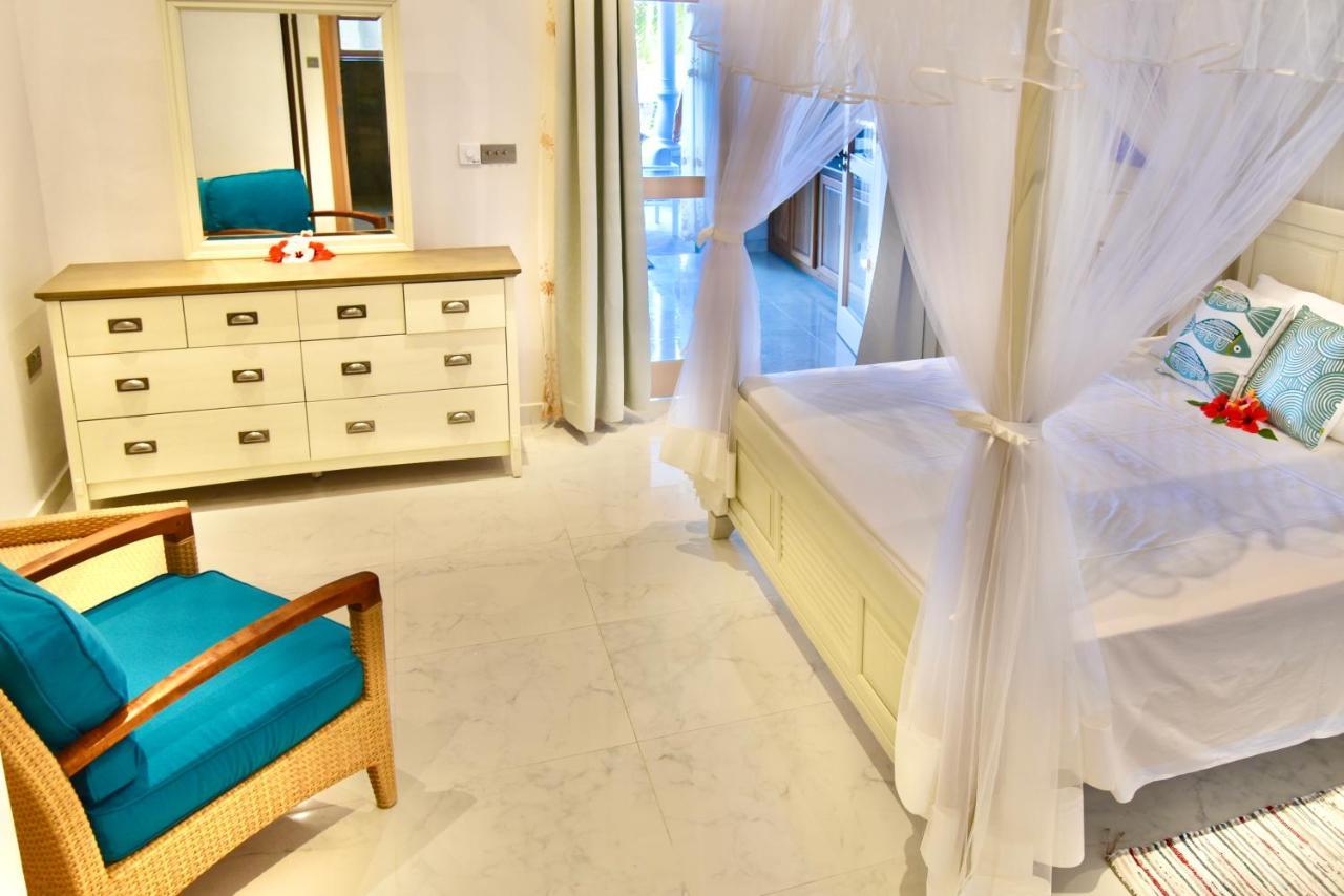 La Petite Maison And Sea Splash Hotel *