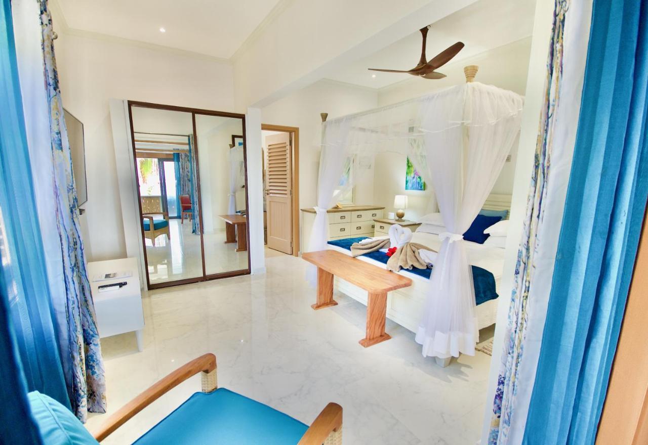 La Petite Maison And Sea Splash Hotel