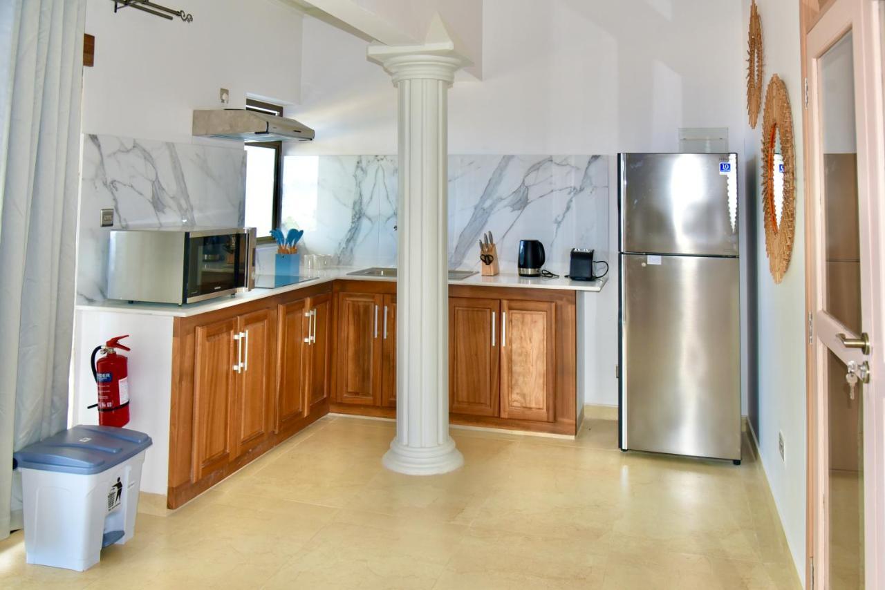 Hotel La Petite Maison And Sea Splash